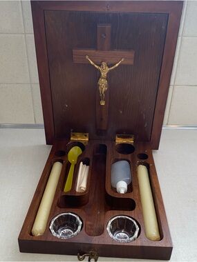 Jesus Wall Hanging Photo Last Rites Sick Call Alter Box Set Priest Curcifix